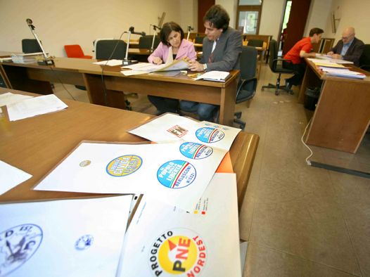 La presentazione delle liste elettorali in tribunale FOTO MARCHIORI