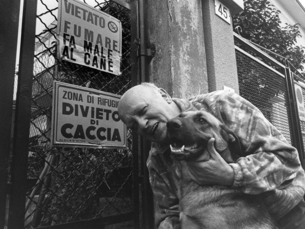 Imerio Mariotto con uno dei suoi cani 