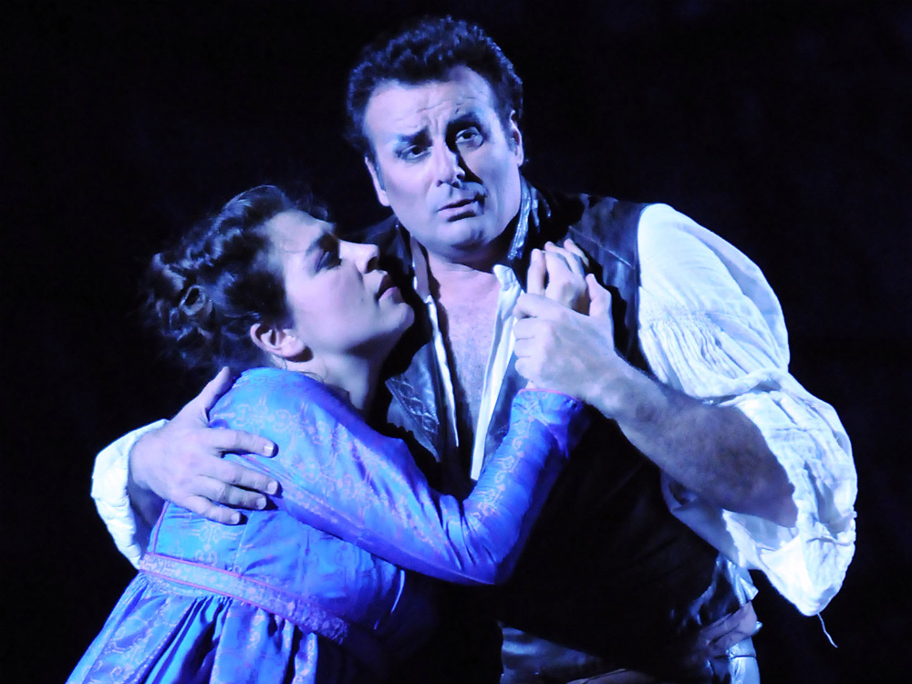 Oksana Dyka e Marcello Giordani in scena FOTO BRENZONI 