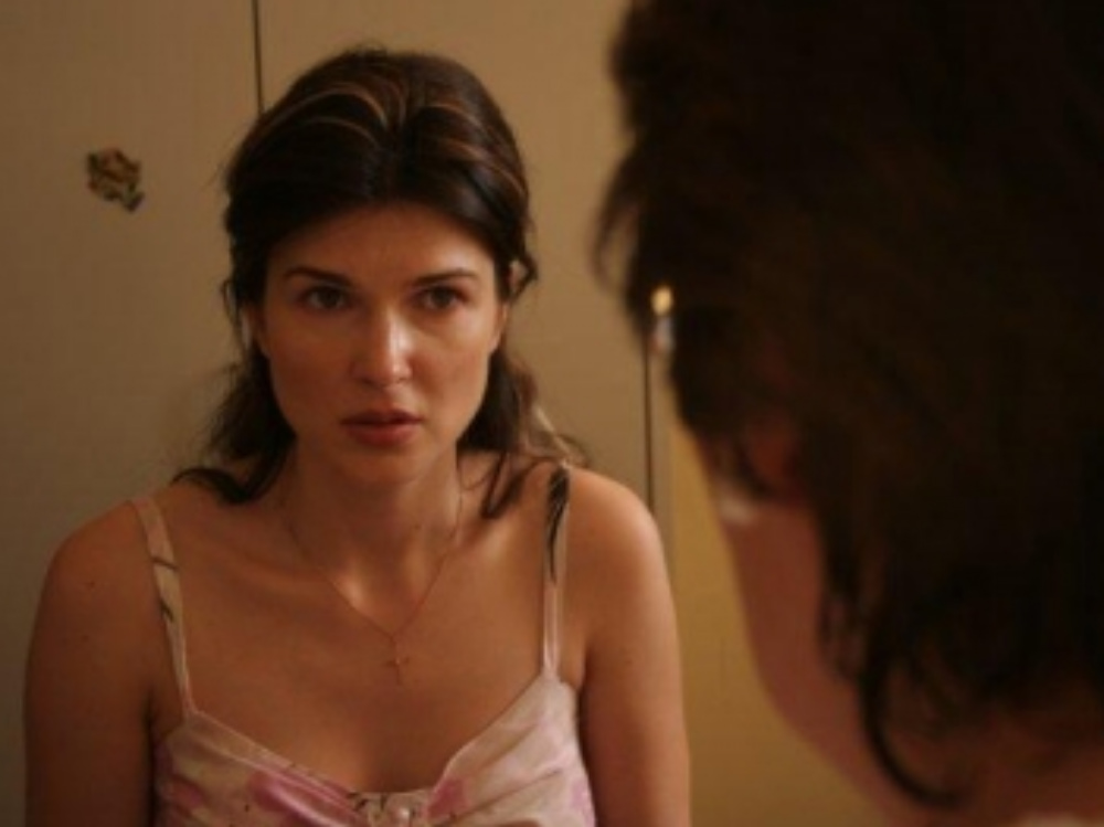 Monica Barladeanu (Francesca) in una scena del film. Foto dal web
