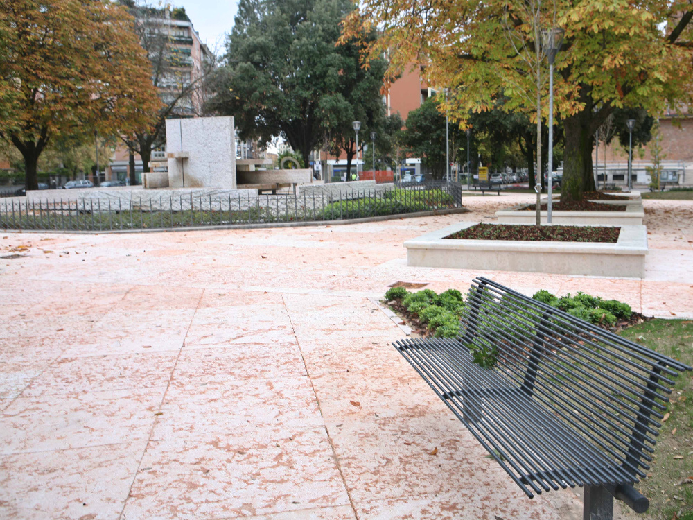 Giardini di Piazza Vittorio Veneto dopo i lavori di sistemazione