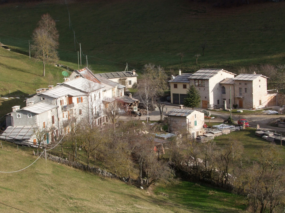 La contrada Cenise di sotto è abitata solo dalla famiglia Gaspari 