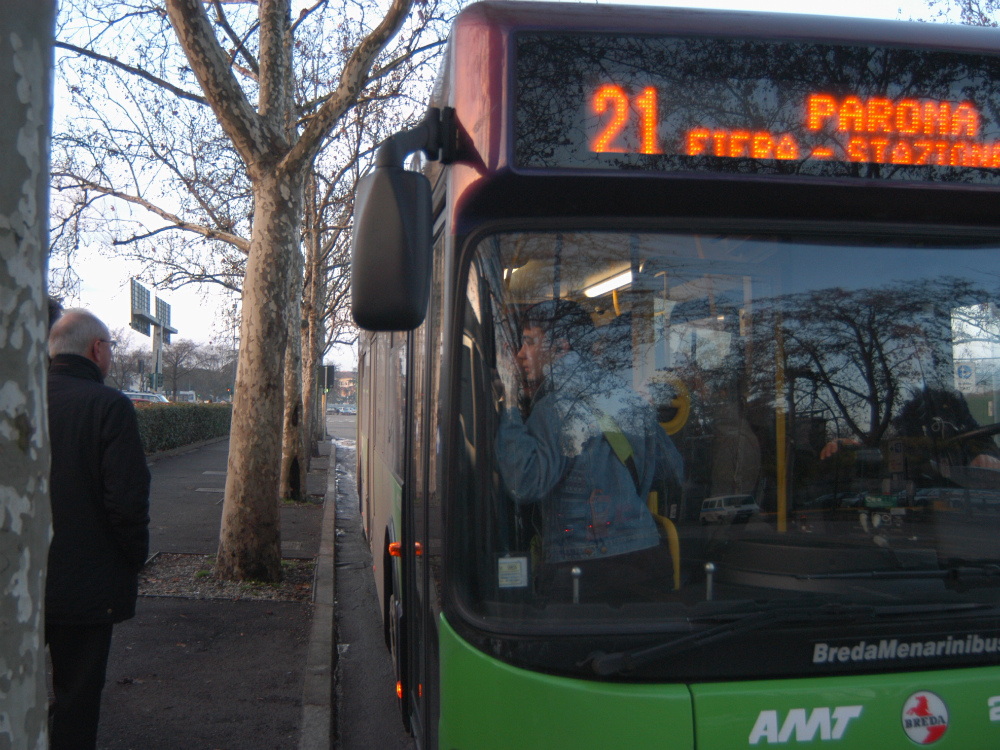 L’autobus della linea 21che dal 18 gennaio collegherà Negrar alla città 