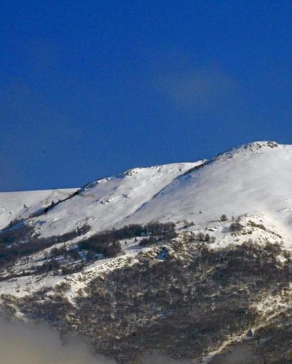 
 Il pendio innevato che dalla Colma di Malcesine scende ai Prai 