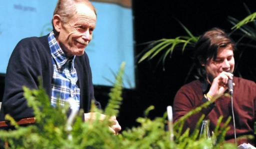 
 Lo scrittore Erri De Luca presentato da Giovanni Cerutti al teatro Filippini FOTO BRENZONI