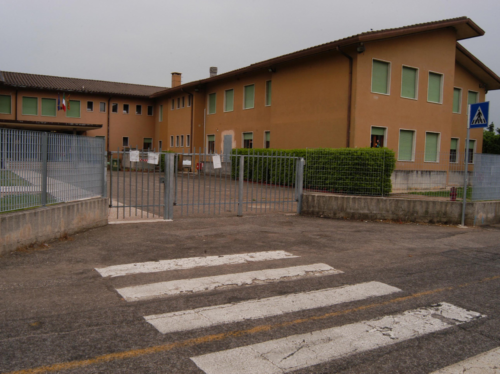 La scuola elementare intitolata a Paolo Caliari a Mozzecane   