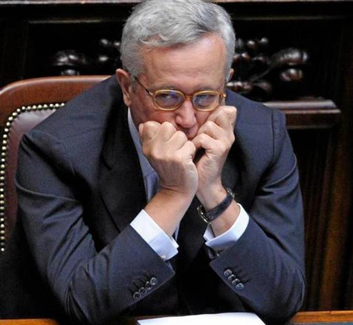 
 Il ministro dell'Economia, Giulio Tremonti, alla Camera