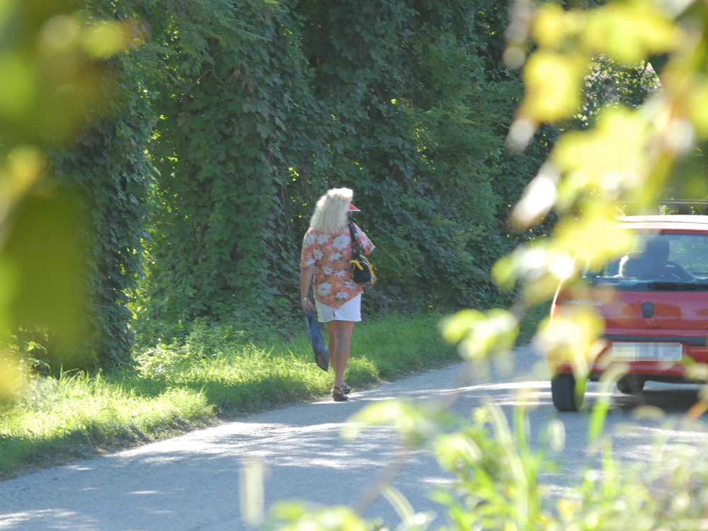 Una prostituta nelle stradine di San Giorgio in Salici 