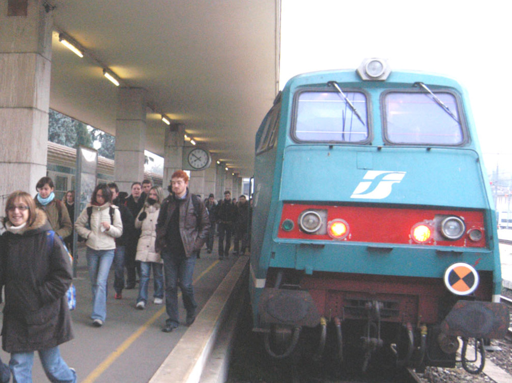 Un treno regionale per i pendolari    