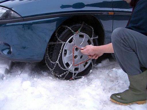 L'obbligo di catene vale solo in caso di nevicate in corso