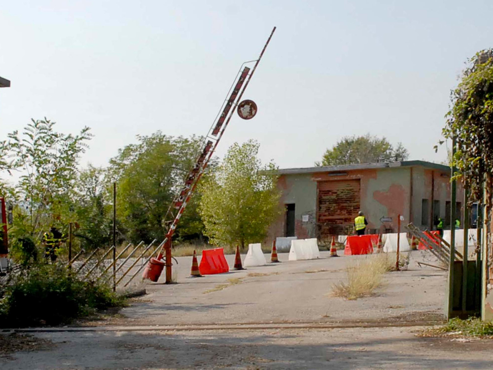 L’area della ex base aeronautica: qui il Comune di Roncà aveva progettato una «cittadella del sociale»    