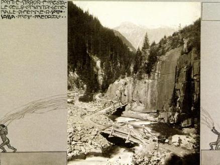 Una pagina dell'album fotografico sulla Val di Fiemme nel 1912, con didascalia e illustrazioni di Fortunato Depero, ritrovato negli archivi del TCI e ora in mostra a Rovereto