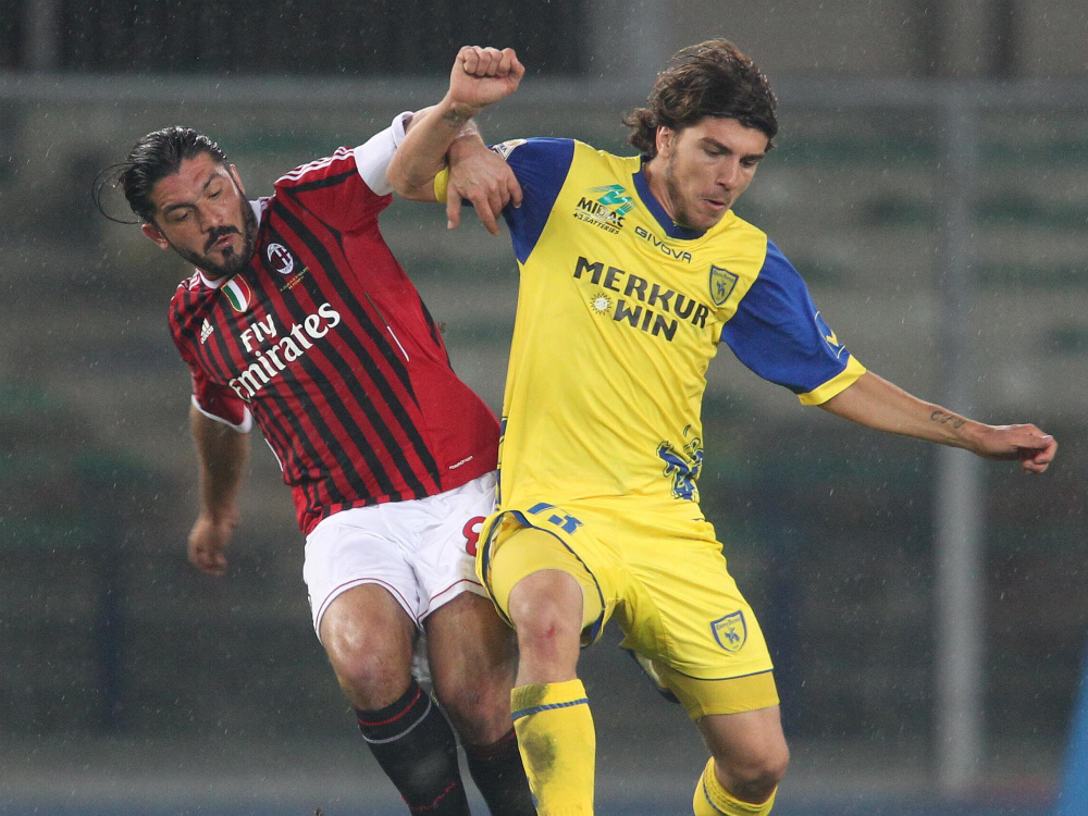 Rino Gattuso affronta Alberto Paloschi: presente e futuro del Milan? FOTOEXPRESS 