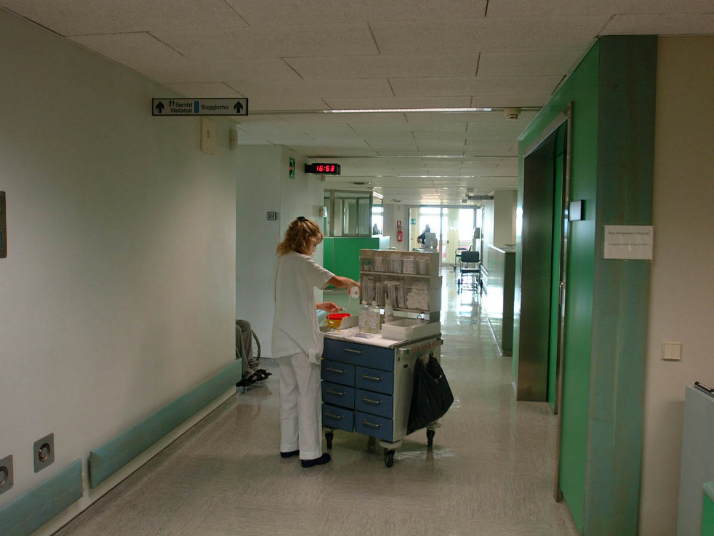 Una corsia d’ospedale    