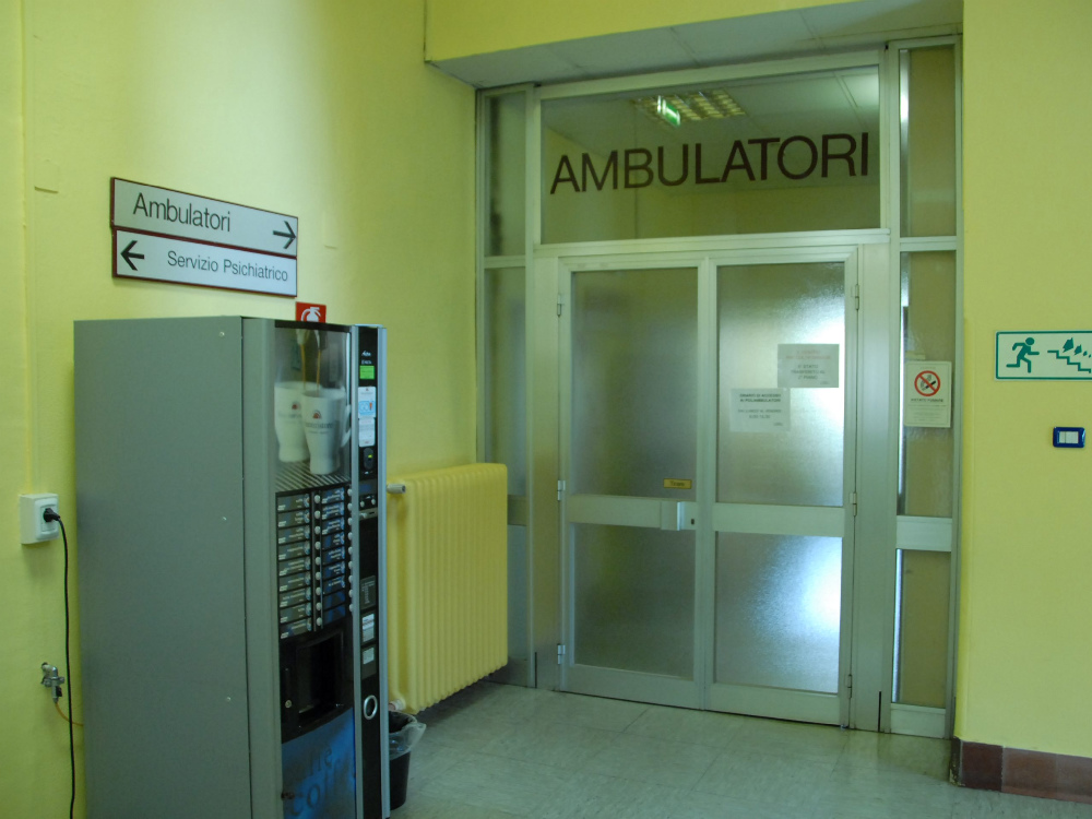 L’ingresso agli ambulatori dell’ospedale di Isola della Scala FOTO PECORA    