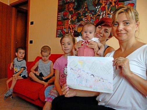 Anna Venturini con una parte della sua numerosa famiglia FOTO PECORA
